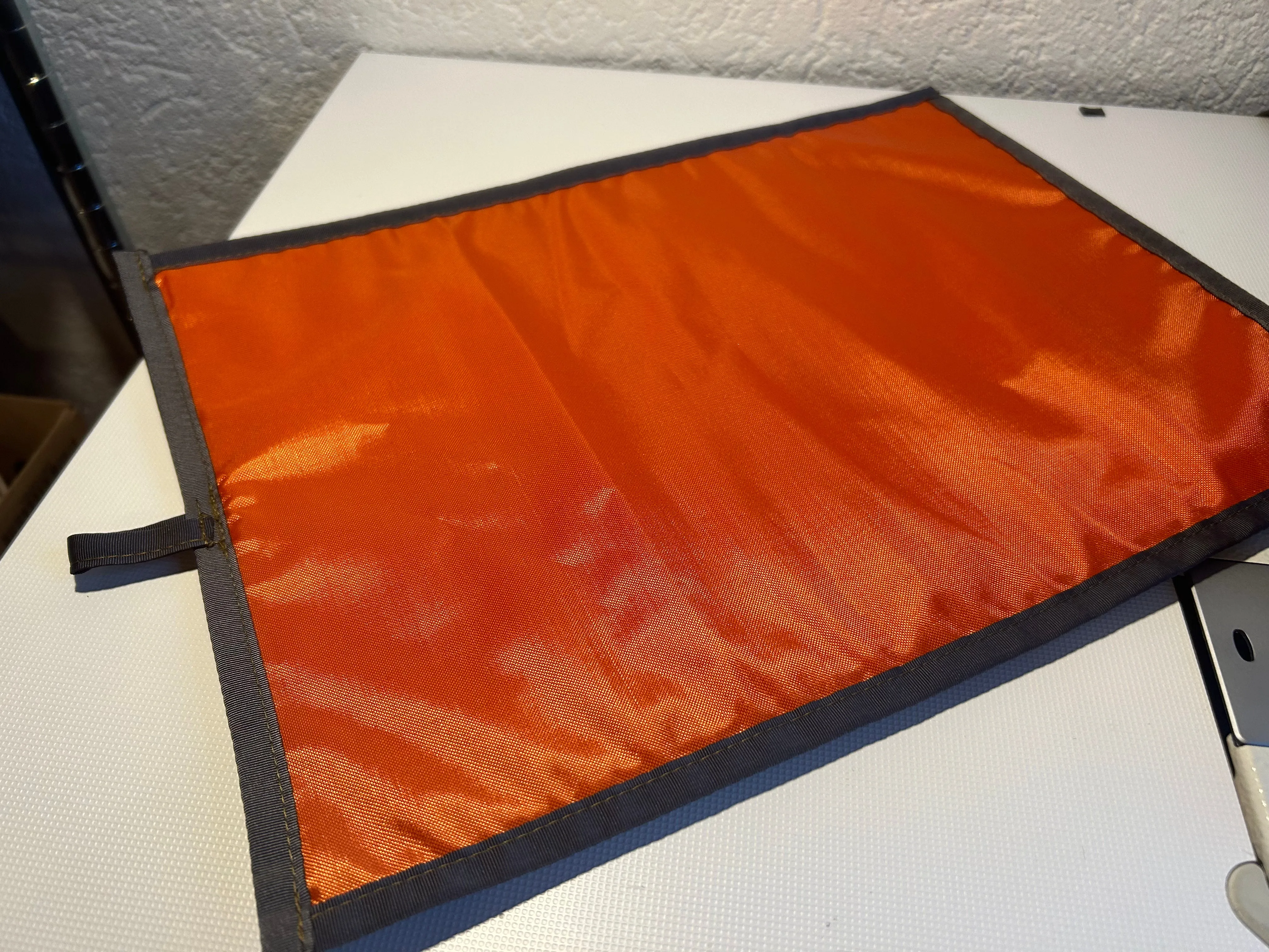 Accessories, Seat / Signal/ Work Pad 380x280mm 500d Cordora Mitchell Camo w/ HiViz Orange