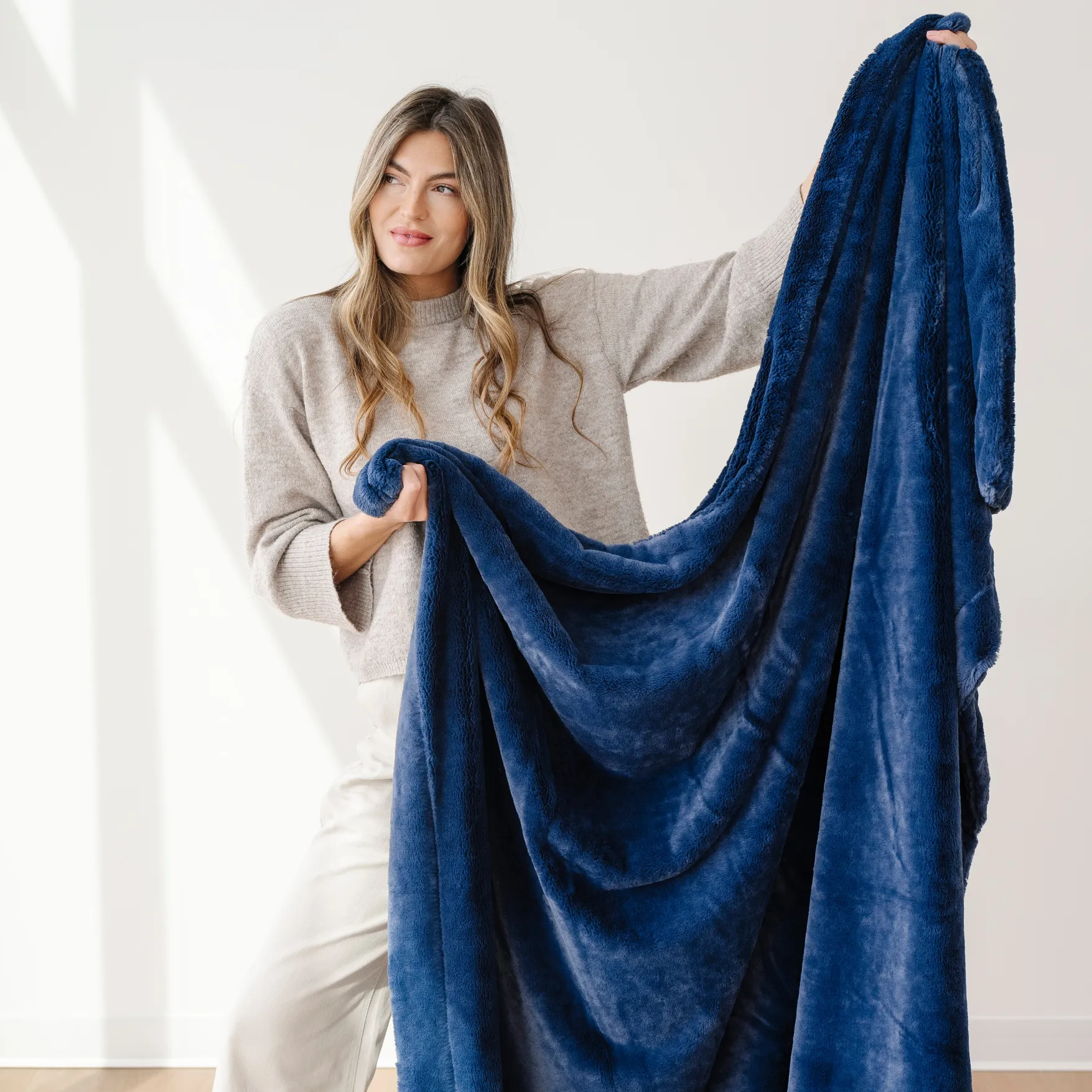 LUSH THROW BLANKETS