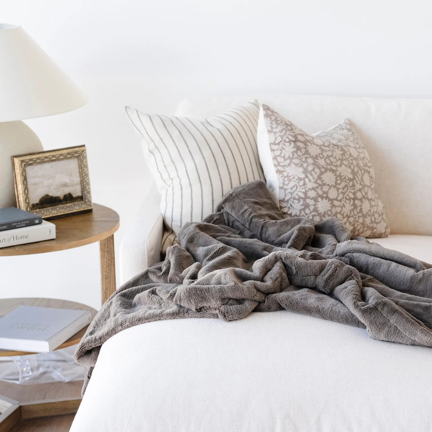 LUSH THROW BLANKETS